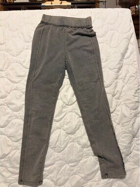 Chelsea Violet Women's Gray Leggings Size Small